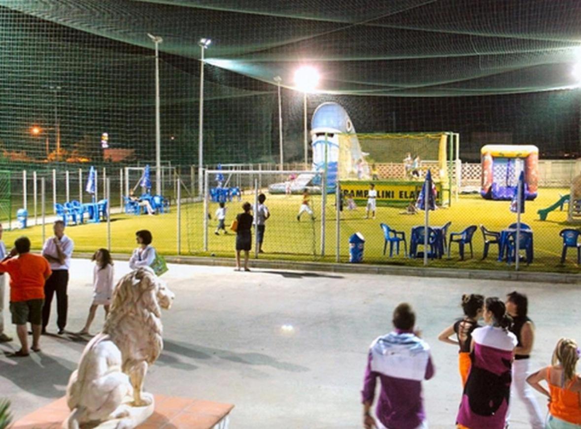 Villaggio Turistico La Baia Degli Angeli Margherita Di Savoia Exteriör bild