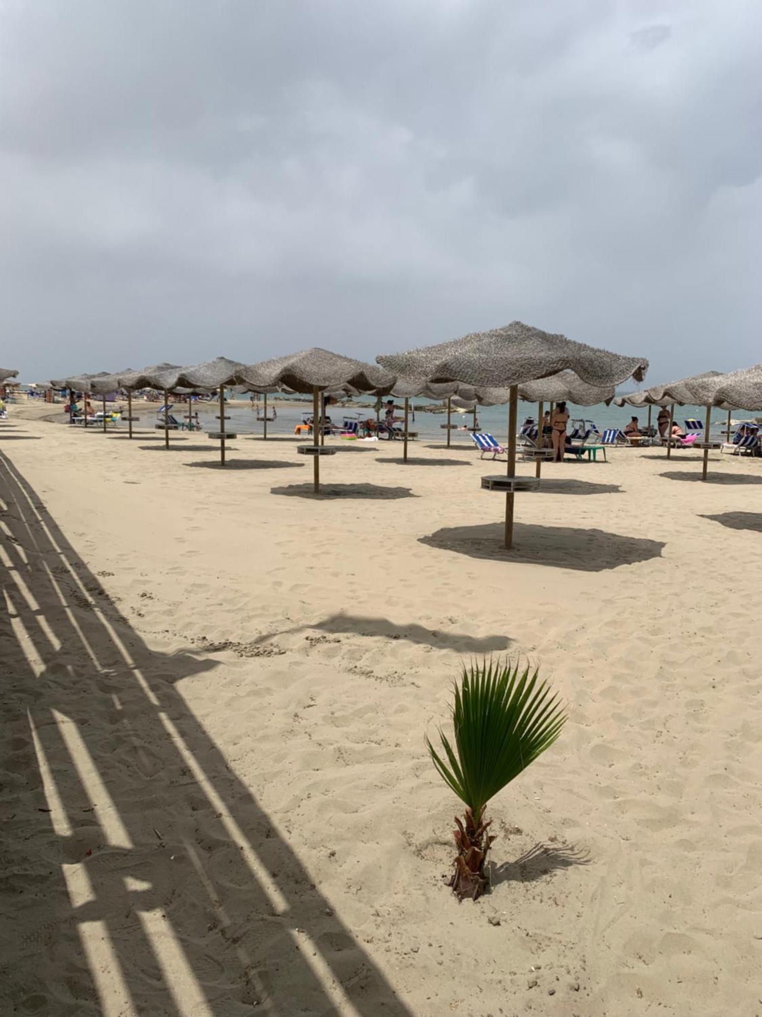 Villaggio Turistico La Baia Degli Angeli Margherita Di Savoia Exteriör bild