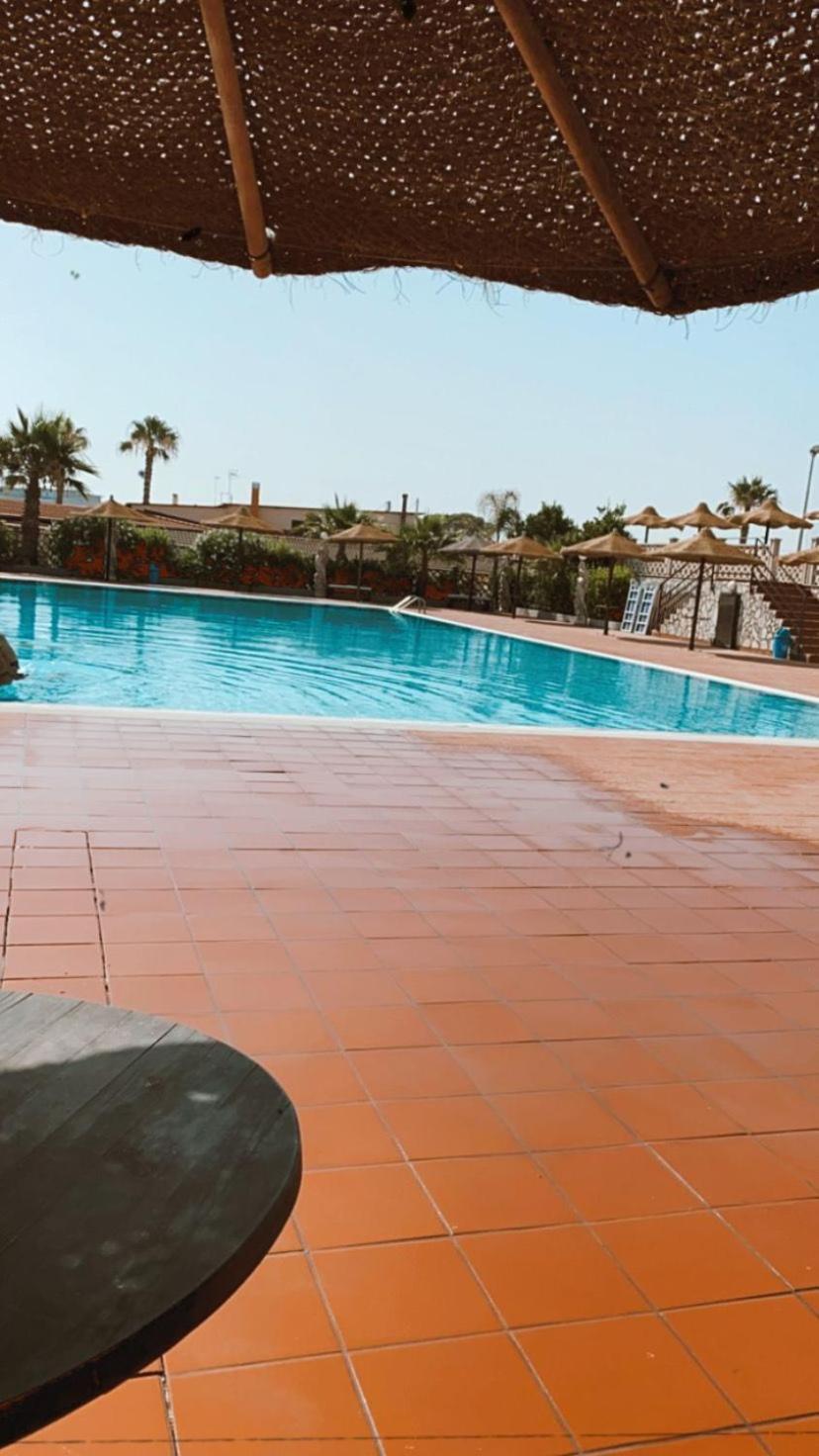 Villaggio Turistico La Baia Degli Angeli Margherita Di Savoia Exteriör bild